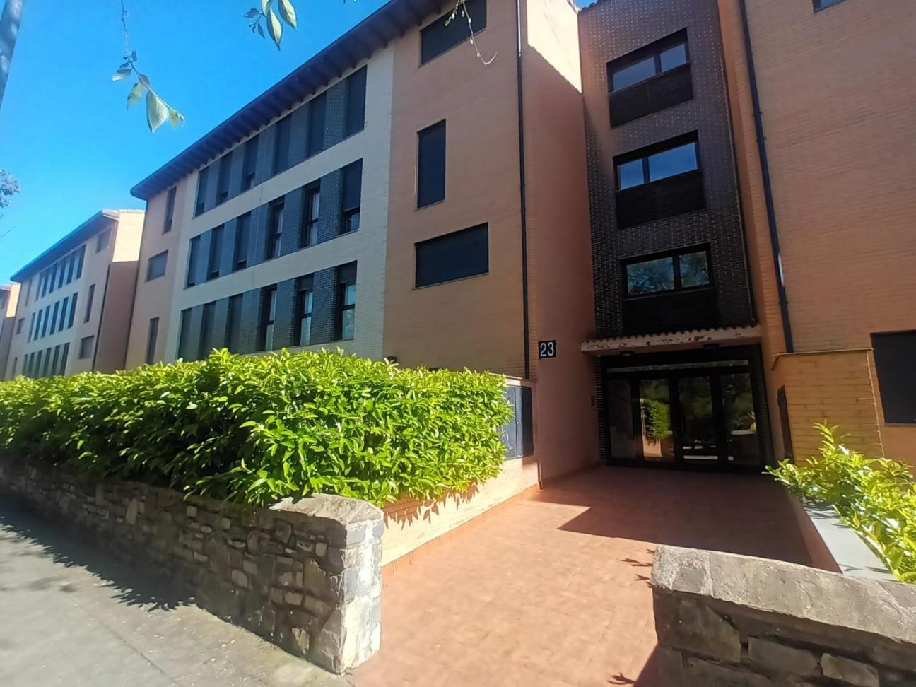 Apartamento Camino Santiago Etxea Jaca Exterior foto
