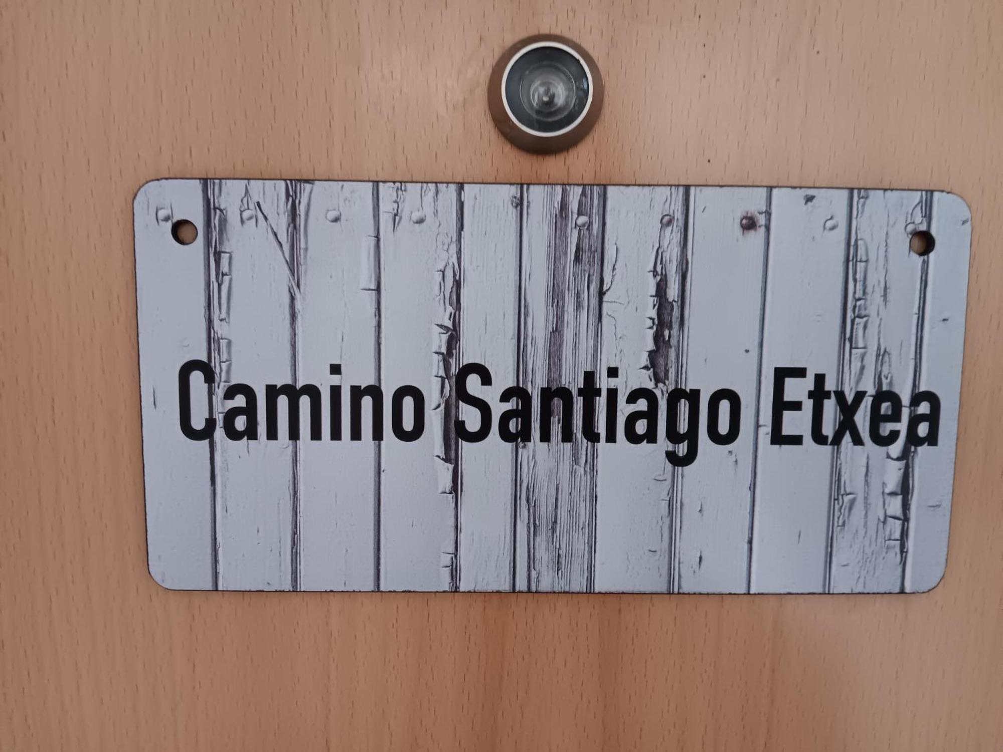 Apartamento Camino Santiago Etxea Jaca Exterior foto