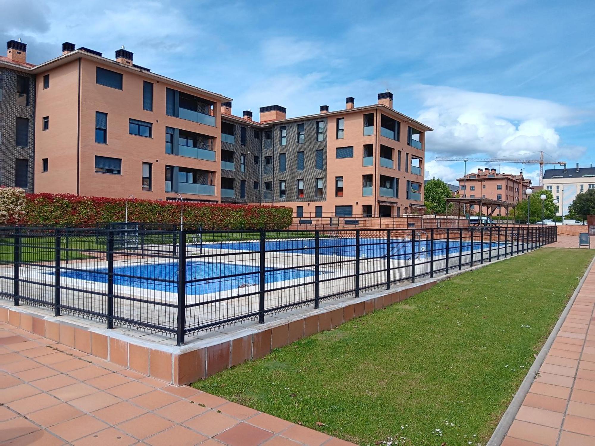Apartamento Camino Santiago Etxea Jaca Exterior foto